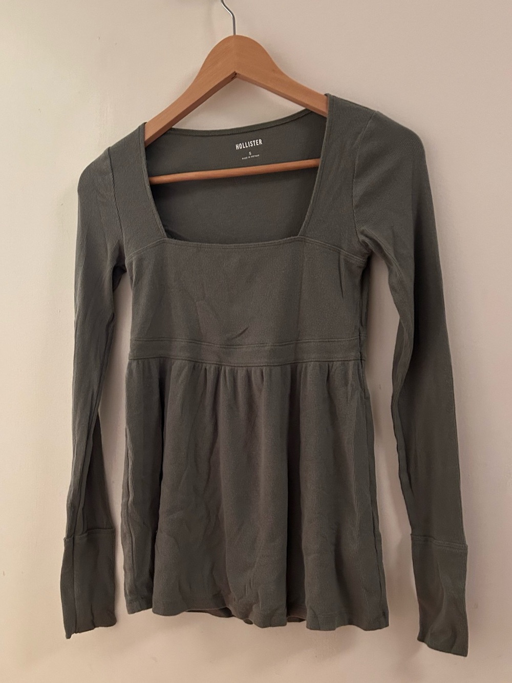 Hollister Olive green Scoop Neck Long Sleeve babydoll top